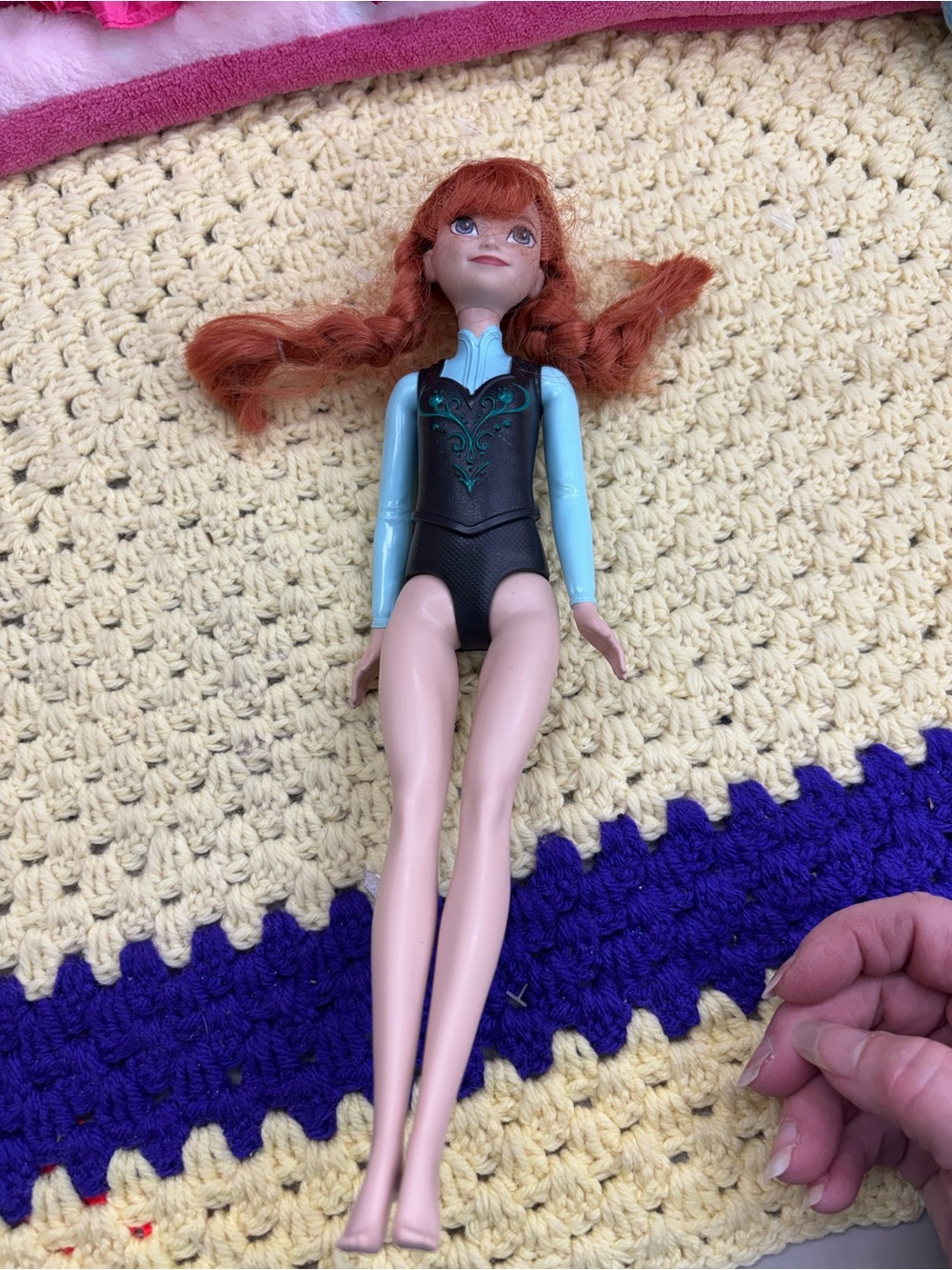 Mattel frozen Anna doll-no dress